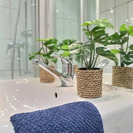 Au Bord Du Apartment