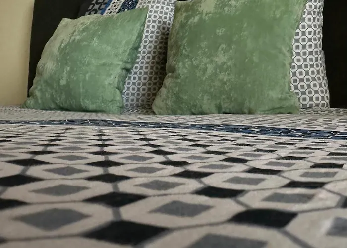 Au Bord Du דירה מונטרה